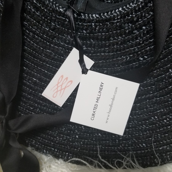 "Perle" Hood London by Adele Mildred - Picture 7 of 8